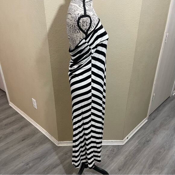 Cemi Ceri stripe strapless‎ dress OSFM - Picture 2 of 5